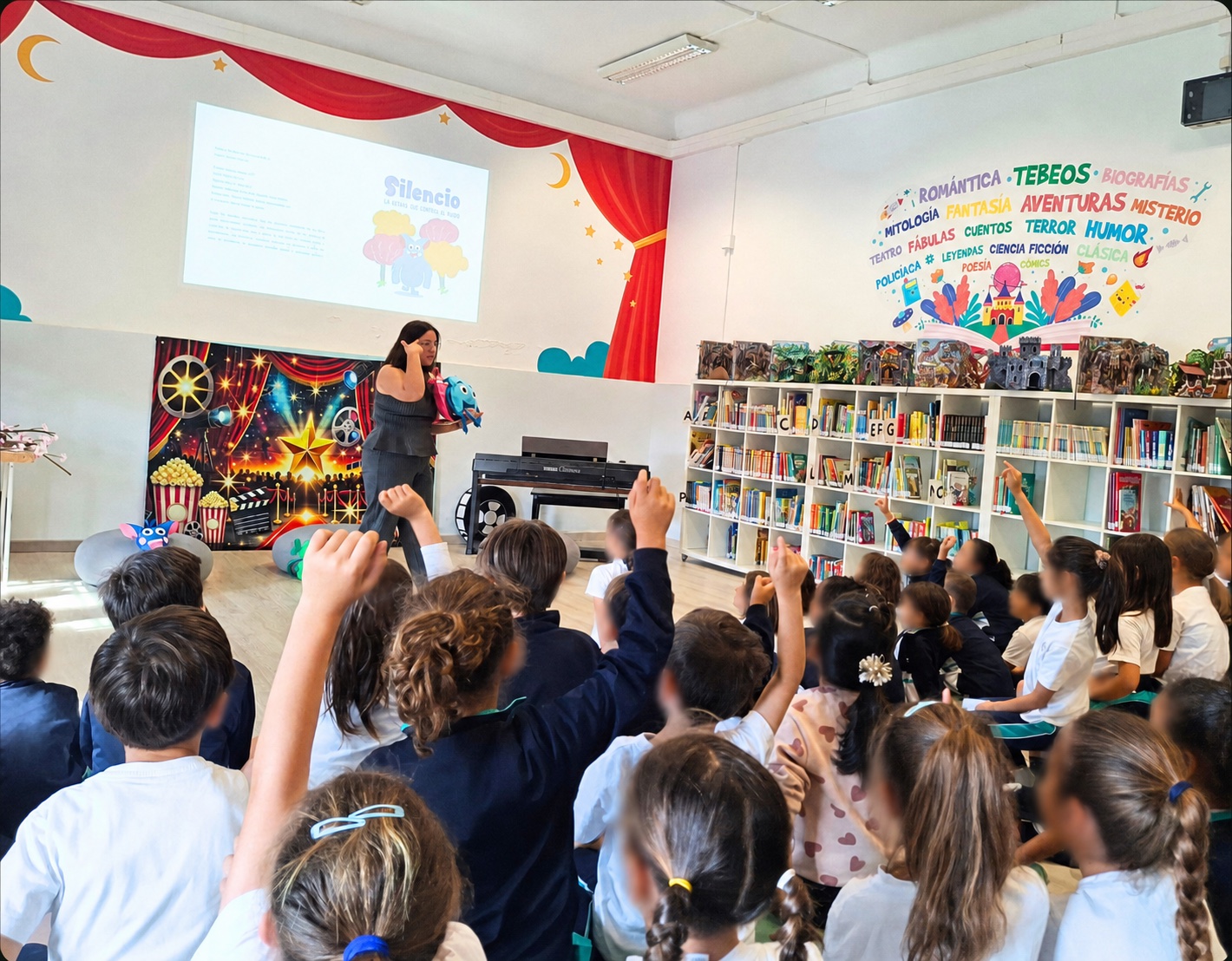 Cuentacuentos con alumnado de un colegio